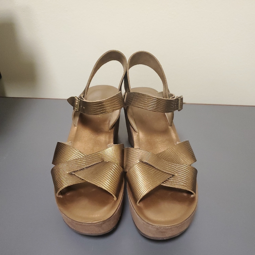 Kork Ease Bronze Metallic Brown Leather Platform Sandals Shoes Sz 9